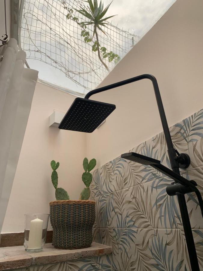 Home Rising Sun - Rooms With Private Bathrooms Catania Bagian luar foto