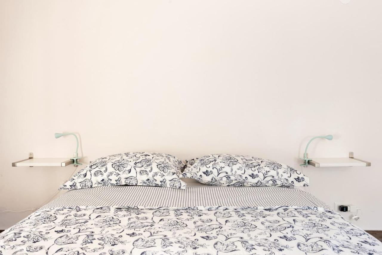 Home Rising Sun - Rooms With Private Bathrooms Catania Bagian luar foto