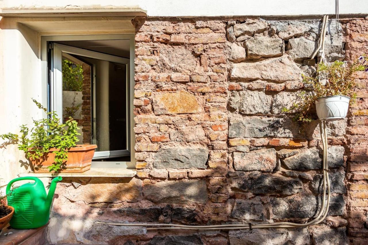 Home Rising Sun - Rooms With Private Bathrooms Catania Bagian luar foto
