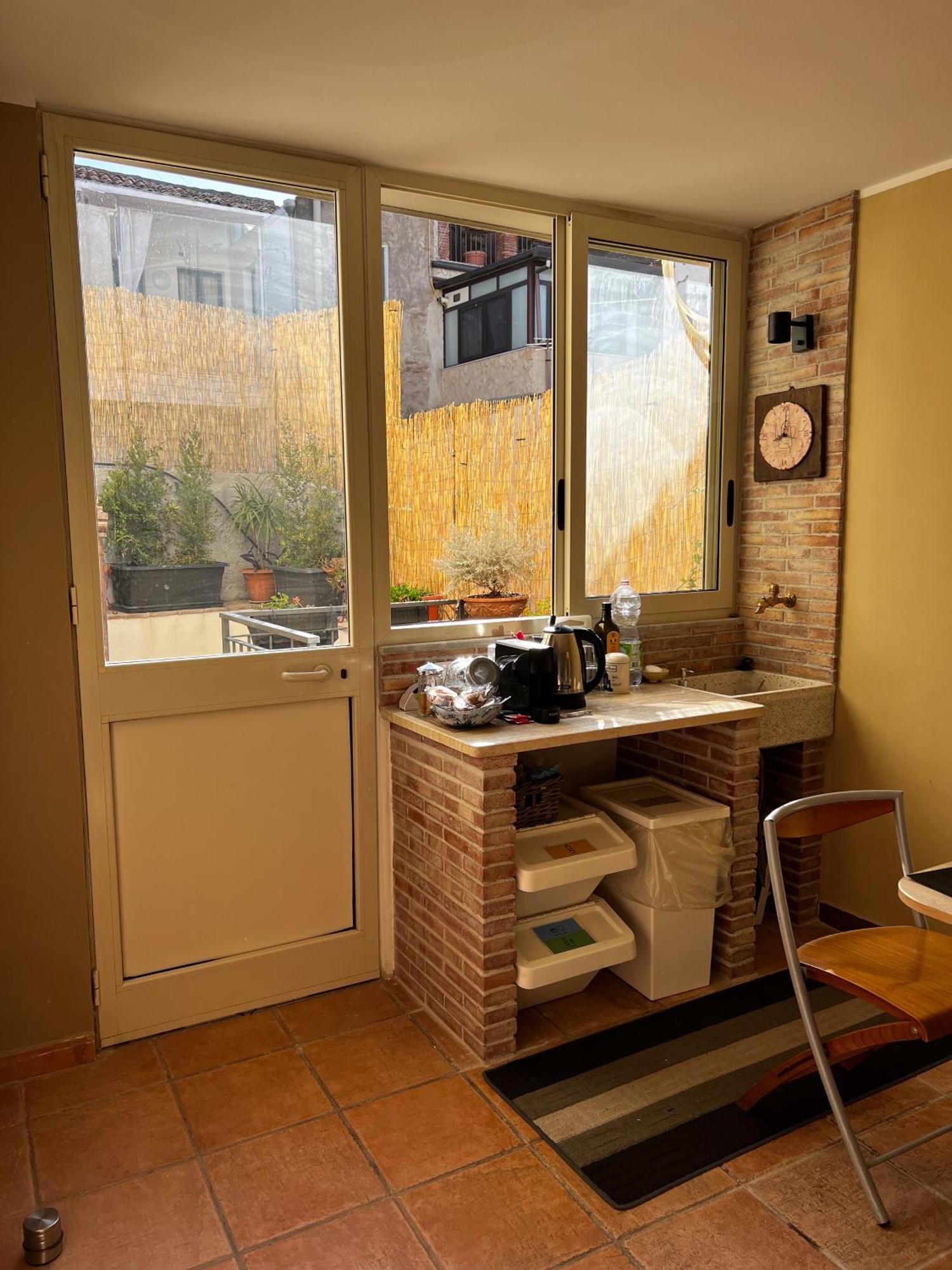 Home Rising Sun - Rooms With Private Bathrooms Catania Bagian luar foto