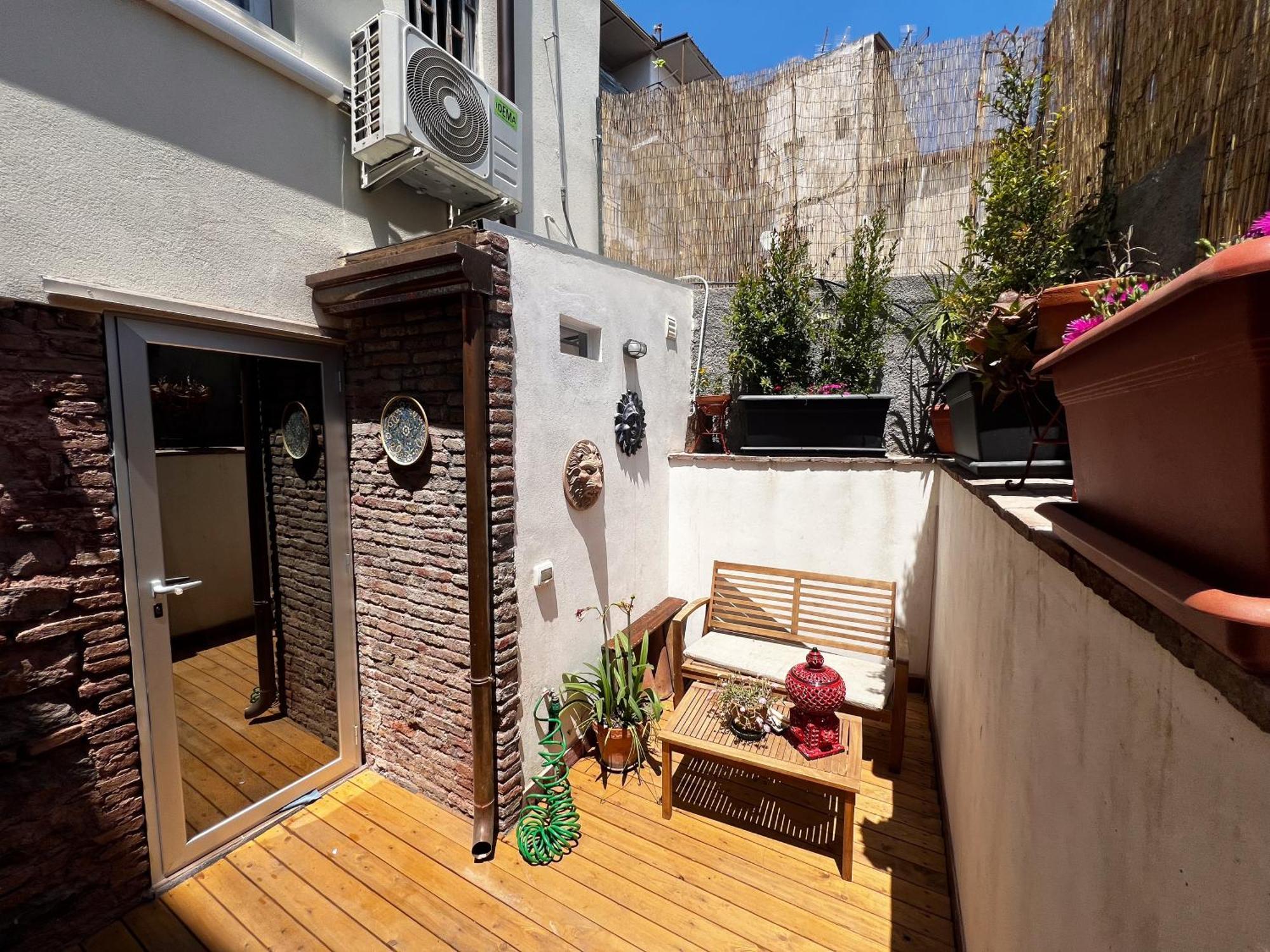 Home Rising Sun - Rooms With Private Bathrooms Catania Bagian luar foto